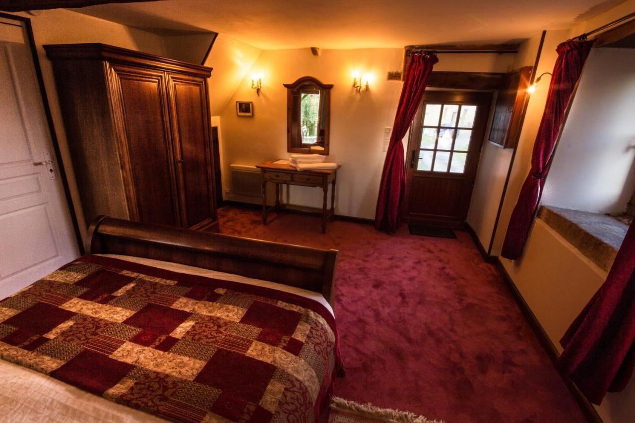 Les Quatre Siecles Bed and Breakfast Herce Eksteriør billede